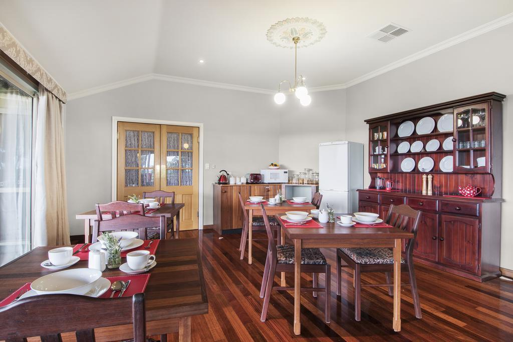 Shambhala Guesthouse Kangaroo Gully Экстерьер фото