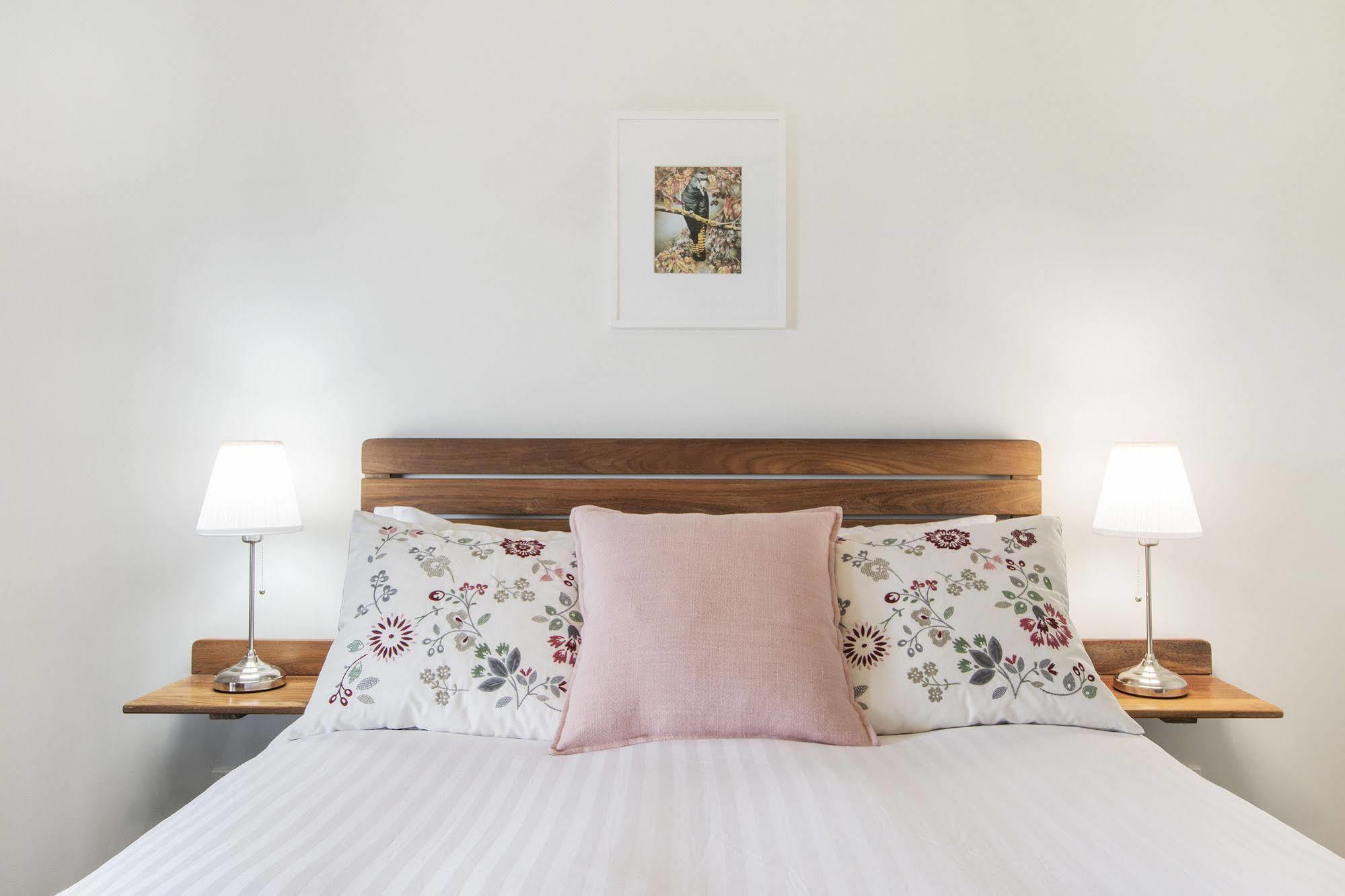 Shambhala Guesthouse Kangaroo Gully Экстерьер фото