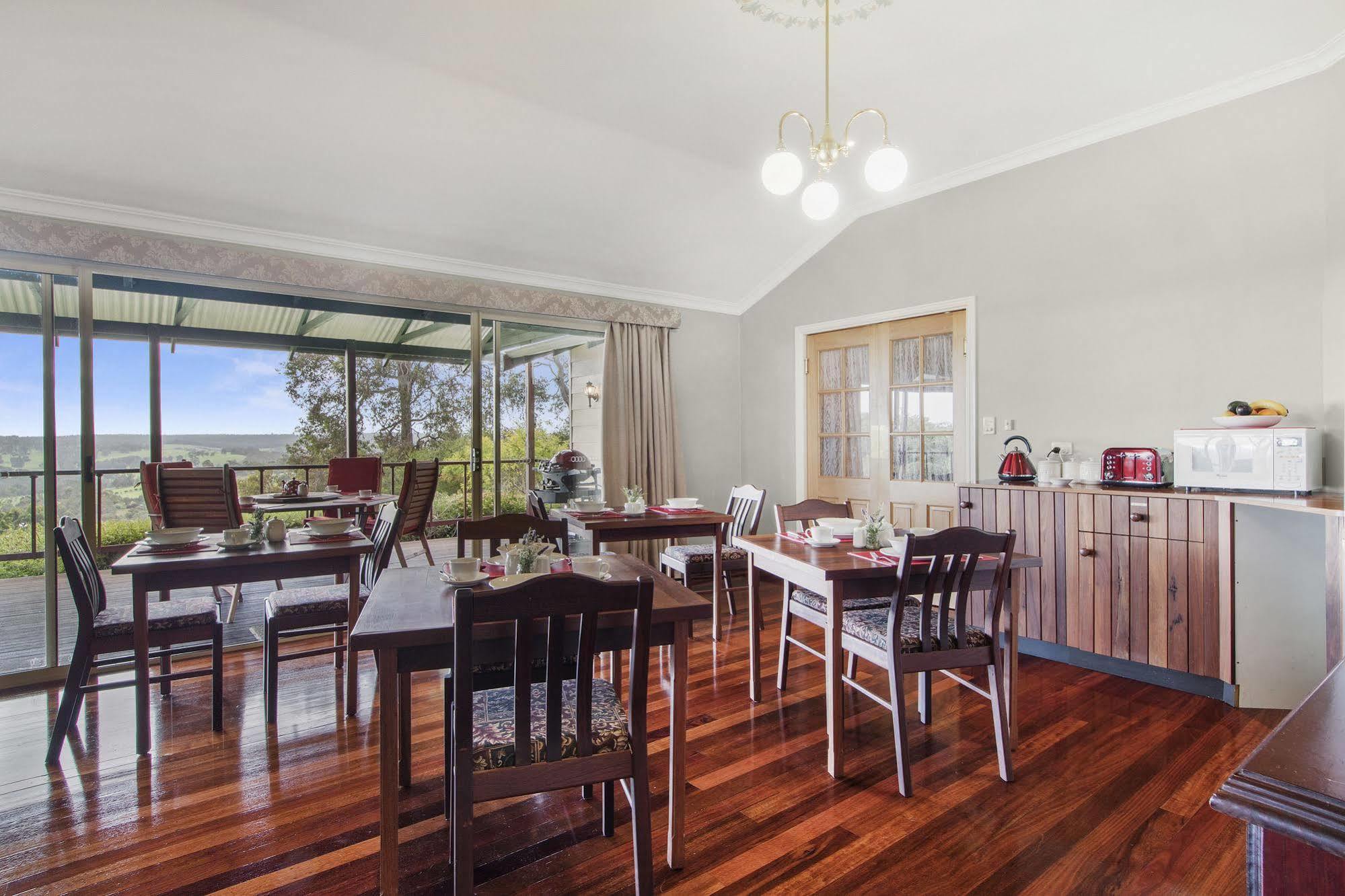 Shambhala Guesthouse Kangaroo Gully Экстерьер фото